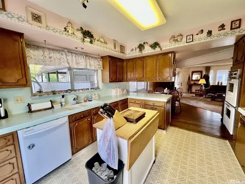 3451 E Hidden Valley Dr, Reno, NV 89502 photo 13