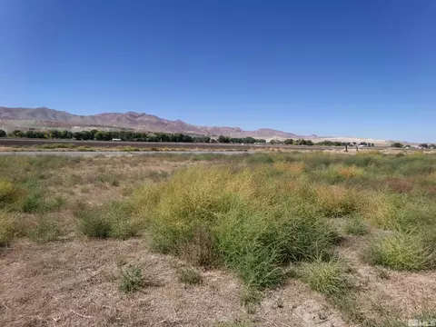 423 Crooked Stick Dr, Yerington, NV 89447