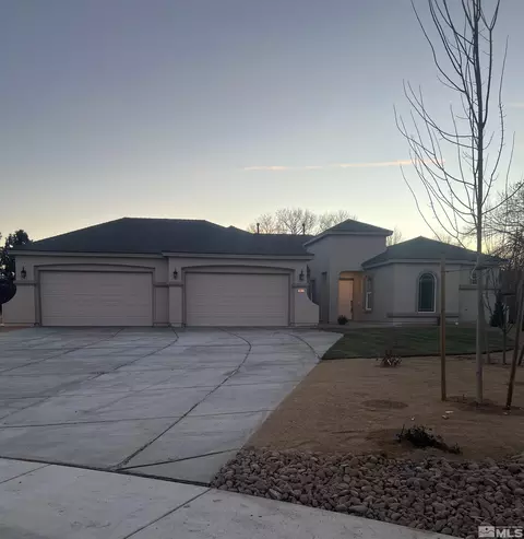 407 White Hawk Rd, Fernley, NV 89408