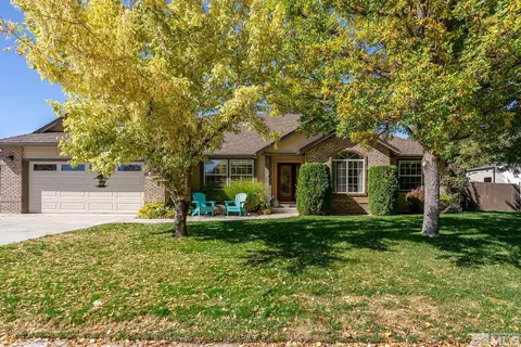 855 Mahogany Dr, Minden, NV 89423