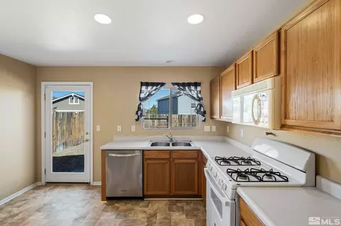 7683 Corso St, Reno, NV 89506 photo 15