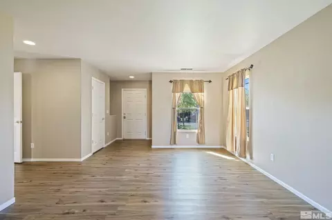 7683 Corso St, Reno, NV 89506 photo 9