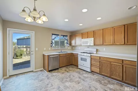 7683 Corso St, Reno, NV 89506 photo 10