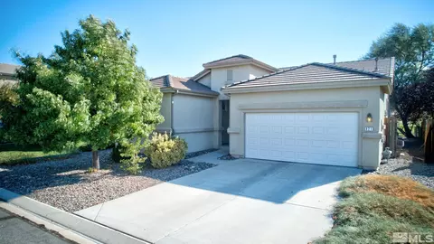 921 Lakeview Dr, Dayton, NV 89403