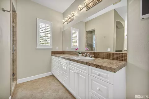 15380 Redmond Loop, Reno, NV 89511 photo 18