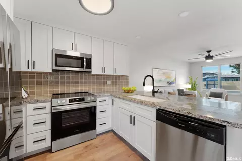 5202 Echo Ave, Reno, NV 89506 photo 9