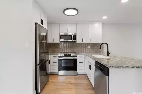 5202 Echo Ave, Reno, NV 89506 photo 8