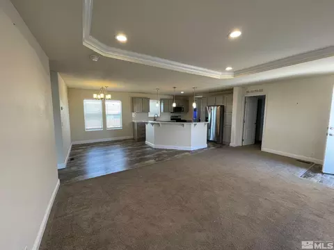 54 Whiteface, Yerington, NV 89447 photo 4