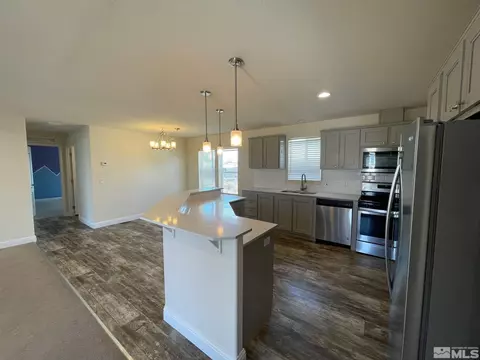 54 Whiteface, Yerington, NV 89447 photo 5