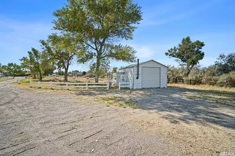 583 Peaceful Way, Fallon, NV 89406 photo 2
