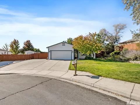 7048 Rhapsody Ct, Sun Valley, NV 89433