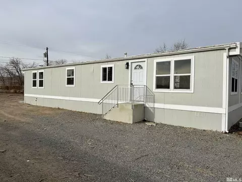 2535 Pueblo St, Silver Springs, NV 89429