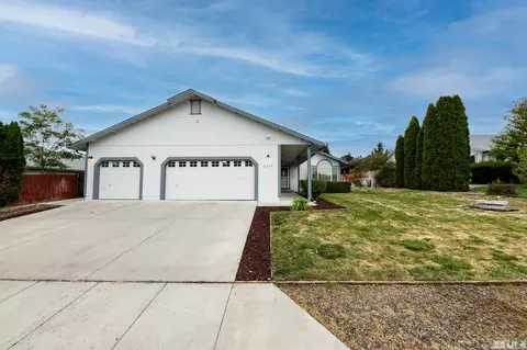 2119 Albatross Way, Sparks, NV 89441