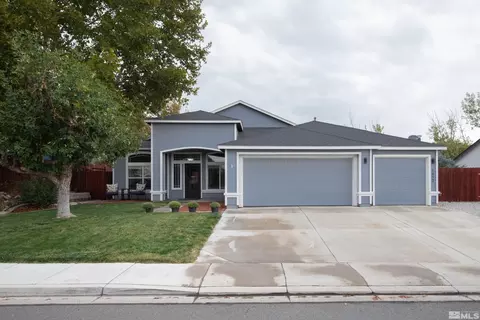 1052 Rimfield Dr, Fernley, NV 89408