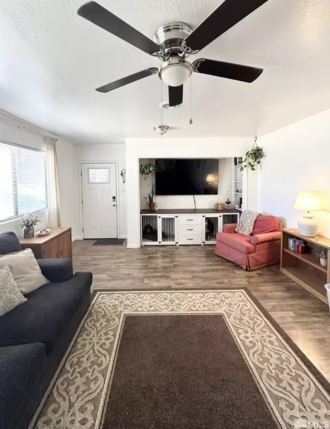 320 S Center St, Fernley, NV 89408