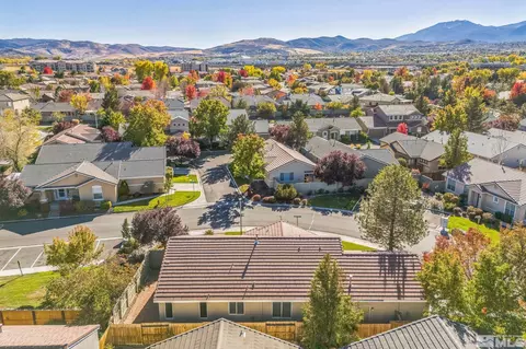 10486 Summershade Ln, Reno, NV 89521 photo 32