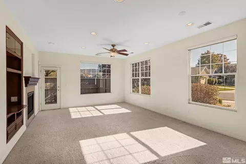 10486 Summershade Ln, Reno, NV 89521 photo 8
