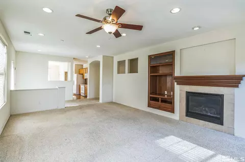 10486 Summershade Ln, Reno, NV 89521 photo 9