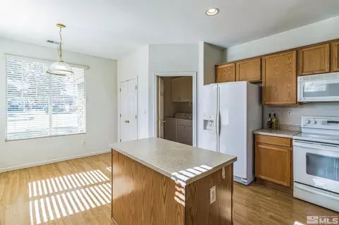 10486 Summershade Ln, Reno, NV 89521 photo 10