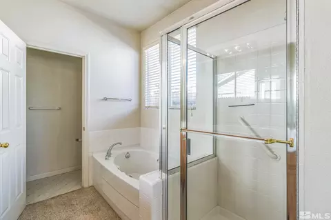 10486 Summershade Ln, Reno, NV 89521 photo 19