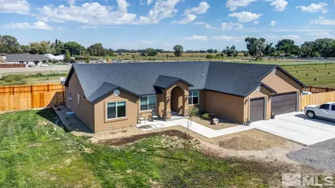 1150 Hacienda Dr, Fallon, NV 89406