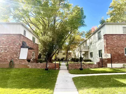 1945 4th St #10, Sparks, NV 89431
