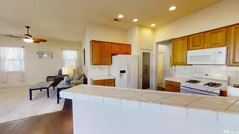 10421 Silver Rush Ct, Reno, NV 89521 photo 11