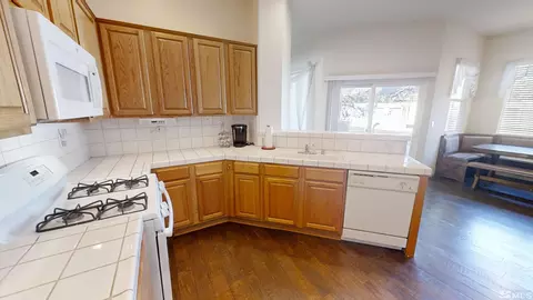 10421 Silver Rush Ct, Reno, NV 89521 photo 12