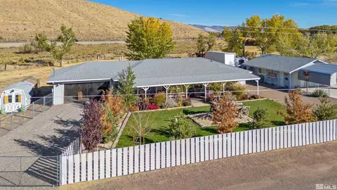 2 Marina Dr, Dayton, NV 89403
