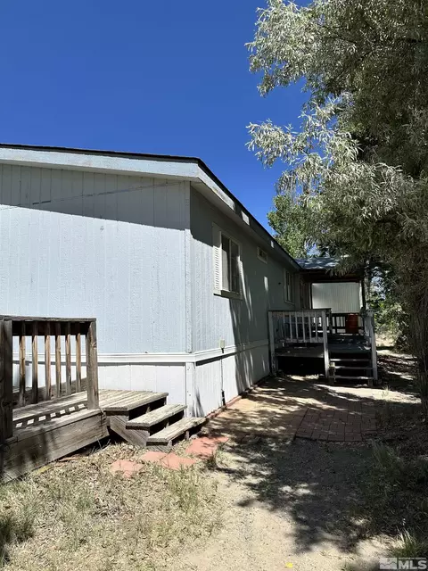 51 Wilkerson Ct, Round Mountain, NV 89045