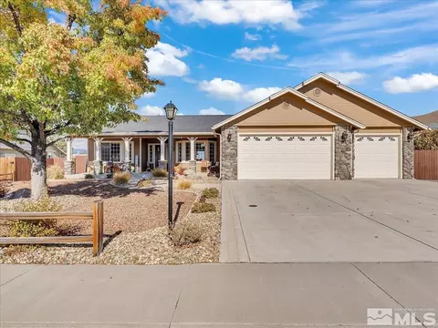 1290 N Santa Barbara, Minden, NV 89423
