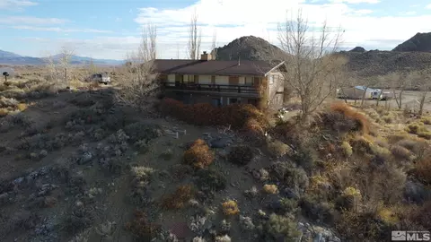 125 Penrose Ln, Yerington, NV 89447