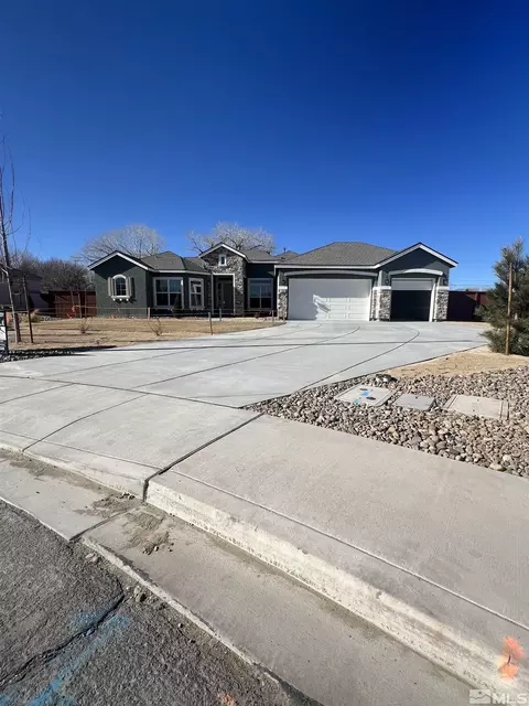 408 White Hawk Rd, Fernley, NV 89408