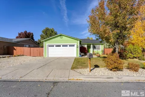 6275 W Choctaw Ct, Sun Valley, NV 89433