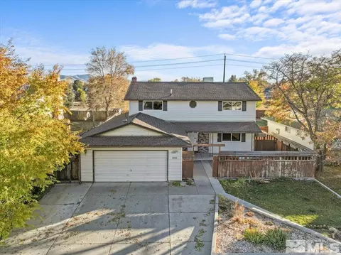 3059 Meadowlands Dr, Sparks, NV 89431
