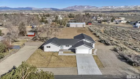 921 Dean Dr, Gardnerville, NV 89460
