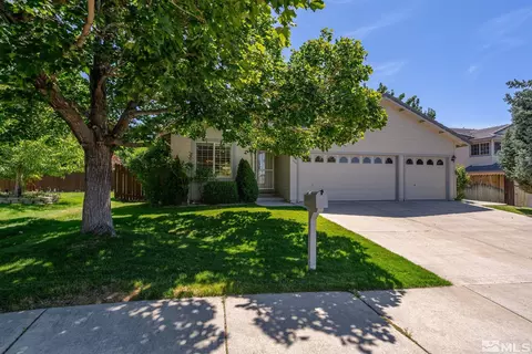 4702 Vista Mountain Ct, Sparks, NV 89436
