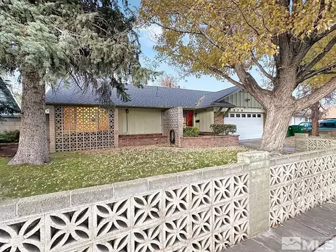 1570 Plymouth Way, Sparks, NV 89431