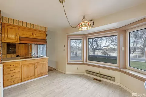 1631 Eli Dr, Reno, NV 89511 photo 12