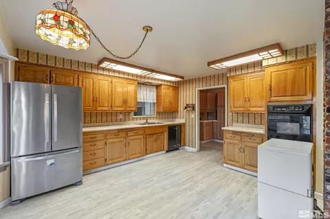 1631 Eli Dr, Reno, NV 89511 photo 17