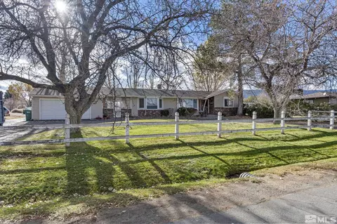 1631 Eli Dr, Reno, NV 89511 photo 3