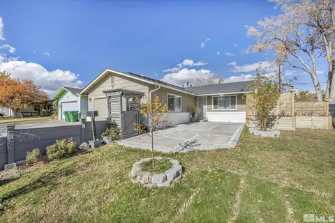 250 Mcgoldrick Way, Sparks, NV 89431