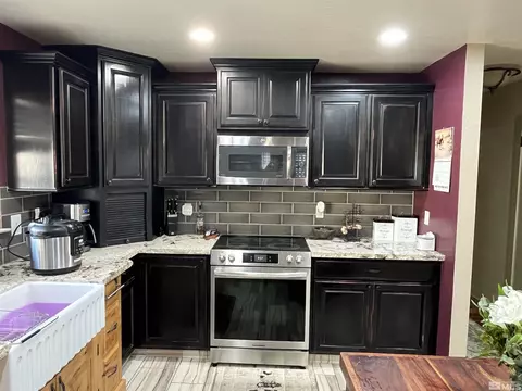 Kitchen - 3205 St Clair Rd, Fallon, NV 89406 photo 2 of 4