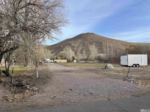 22860 Carriage Dr, Reno, NV 89521