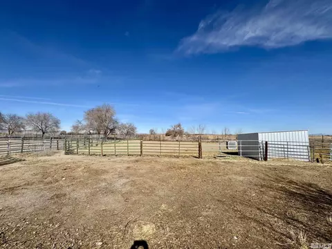 3860 Edwards Ln, Fallon, NV 89406 photo 4