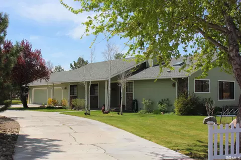 738 Mustang Ln, Gardnerville, NV 89410