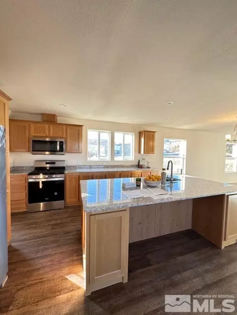 5761 Sidehill Dr, Sun Valley, NV 89433
