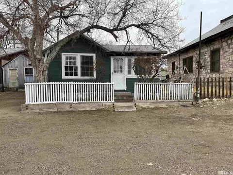 251 S Prospect St, Tonopah, NV 89049