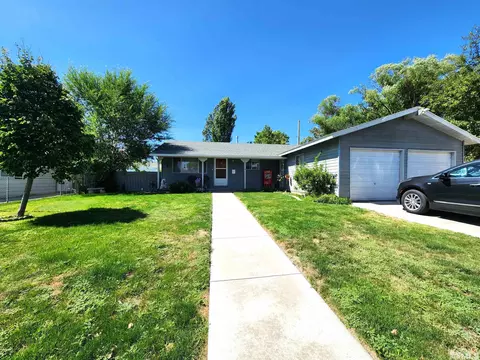 2025 Golf Dr, Elko, NV 89801