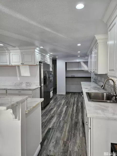 280 Taurus Cir, Reno, NV 89521 photo 4